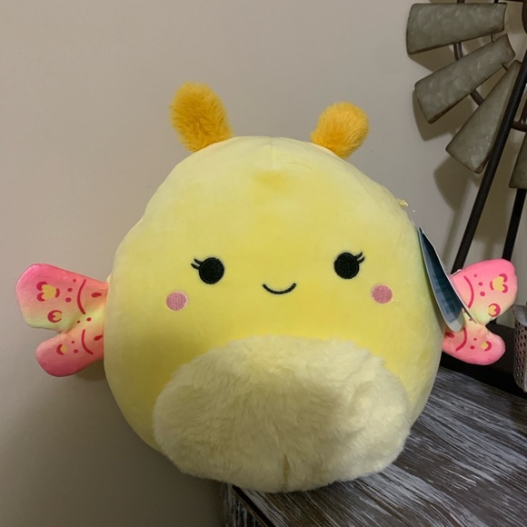 Your offer will be accepted! Brand New 💛🦋 Miry Squishmallow - Picture 2 of 8